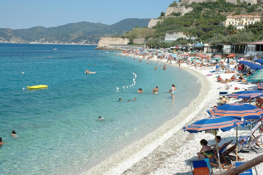Hotel Crystal Portoferraio Εξωτερικό φωτογραφία